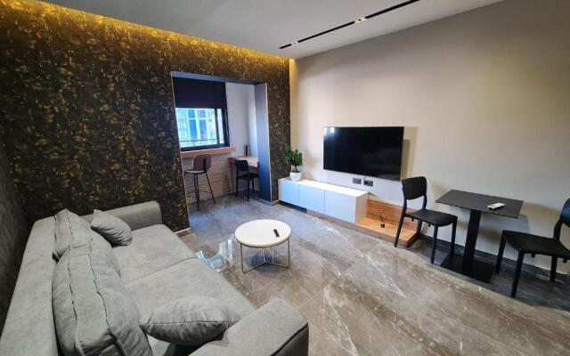 La Mirage Apartment 01