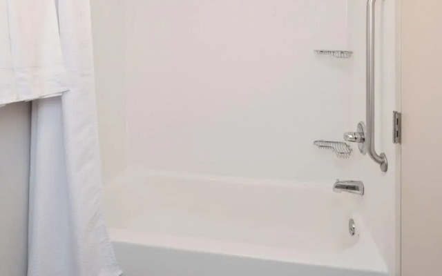 Courtyard by Marriott Columbus Grove City