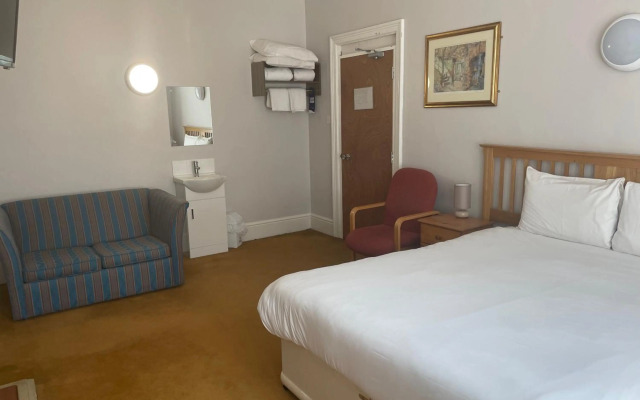 Redwings Lodge Baldock