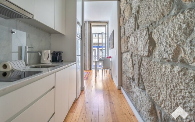 Mrtir1 · Bright Apartment Downtown Porto