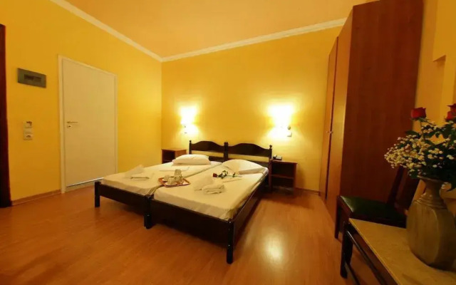 Grand Hotel Loutraki