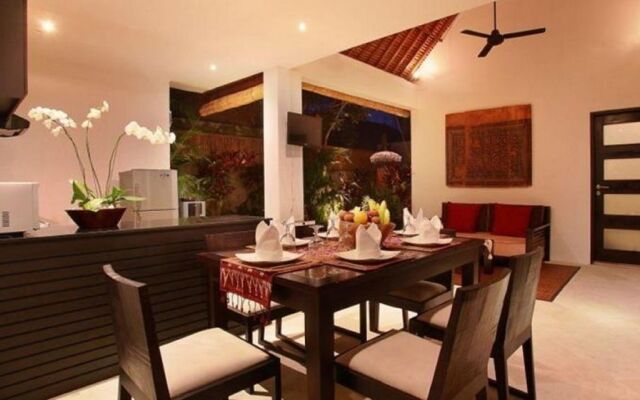 Villa Biru