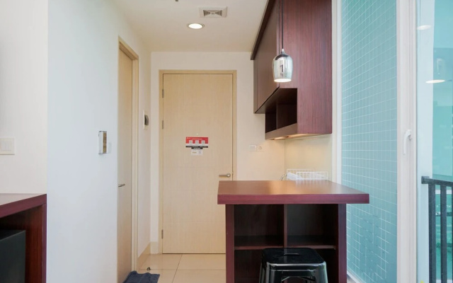 Comfy and Nice Studio at Tree Park City BSD Apartment – Guest Rooms – South Tangerang