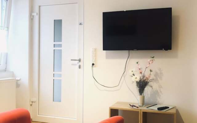 Schlafen wie Zuhause Avianaart Monteur und Ferienwohnung