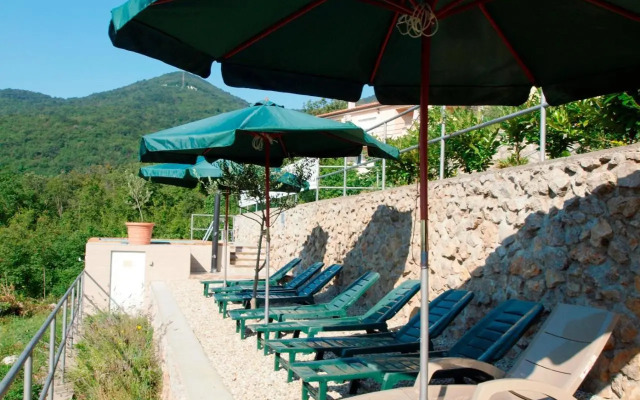 Apartments Jakov