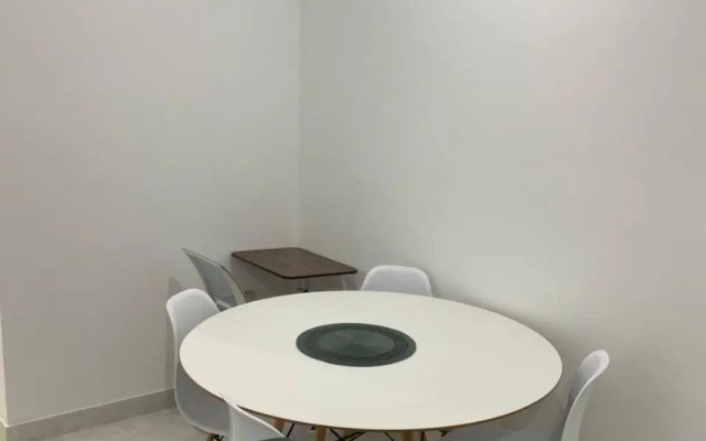 Apartamento em condominio praia clube