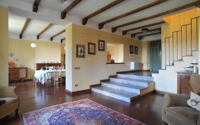 Villa Augusta Sleeps 14 Exclusive Pool
