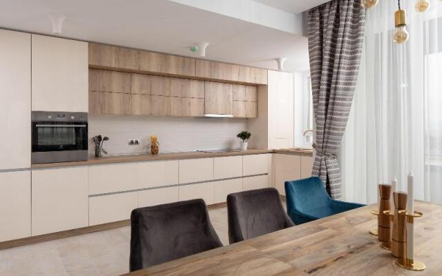 Kanopian Penthouse Hotel