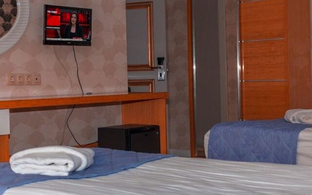 Pera City Hotel