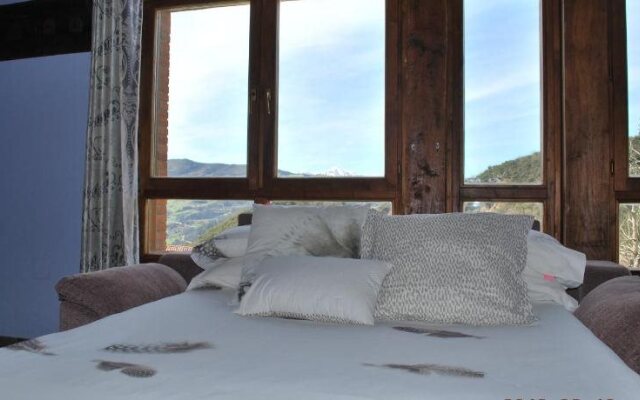 Casa Lebanes