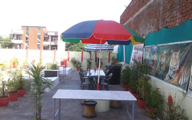 Hotel Jain Residency