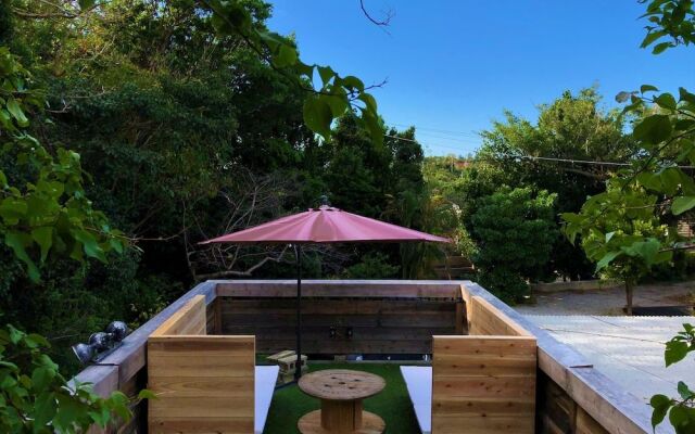 private hotel WALKERS NAKIJIN