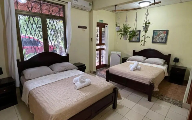 Hostal Familiar La Casita De Los Kimmell