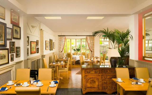 Marlborough Arms Hotel