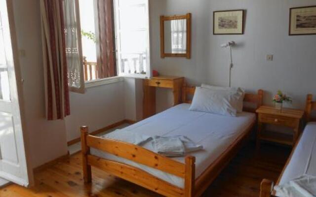 Aggela Guesthouse