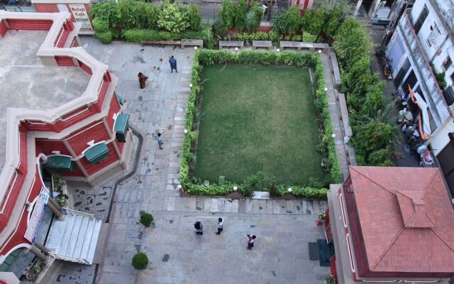 Hotel Balaji Palace
