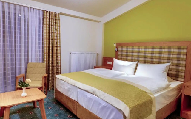 Hotel & Restaurant Waldcafe Hettstedt