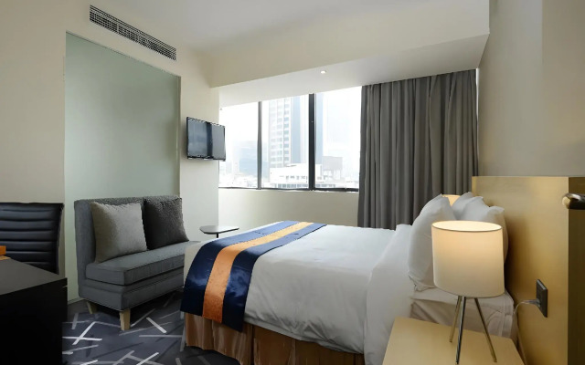 Pacific Express Hotel Central Market