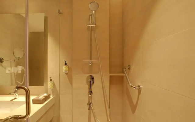 Lemon Tree Hotel Jhansi