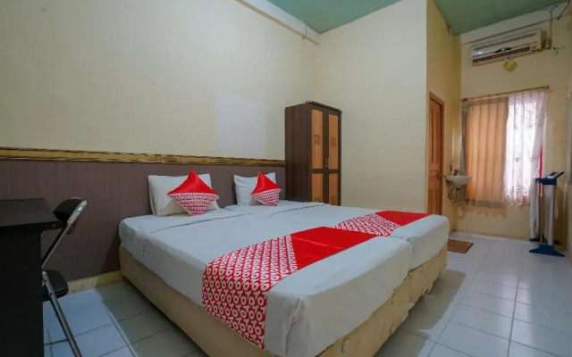 OYO Life 2502 Syariah Triantama Kost