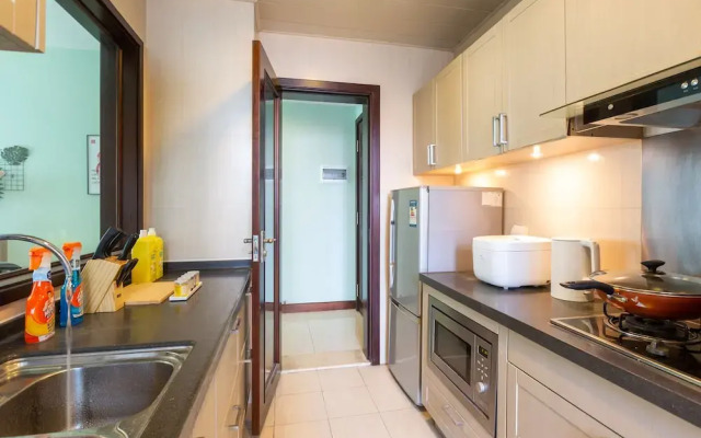Locals Boutique Apartment  Huafa  No.5