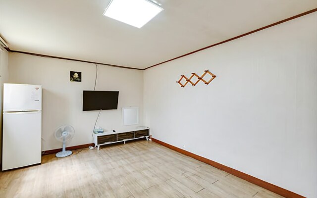 Songnisan Dongsan Minbak Pension