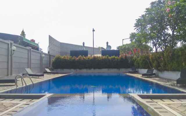 Studio Room @ Tifolia Apartment near Kelapa Gading By Travelio