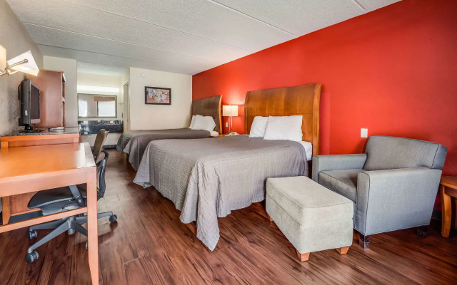 Econo Lodge Inn & Suites Griffin North