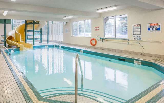 Comfort Inn & Suites University