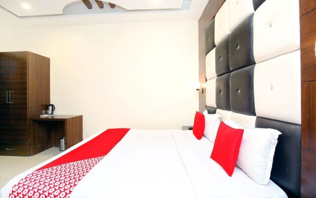 Oyo 40111 Hotel North Inn