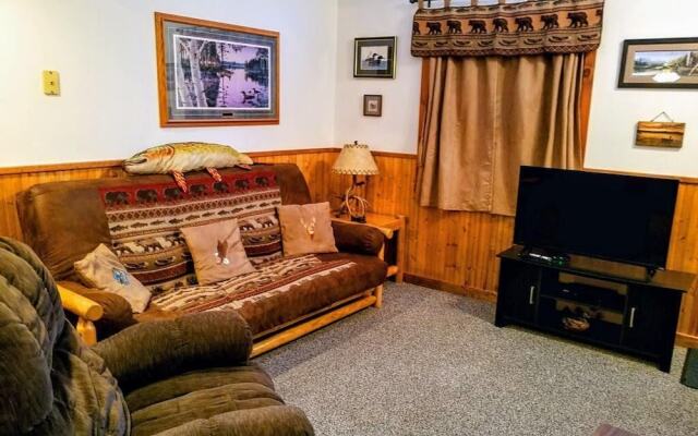 Duxbury 2 Bedroom Condo