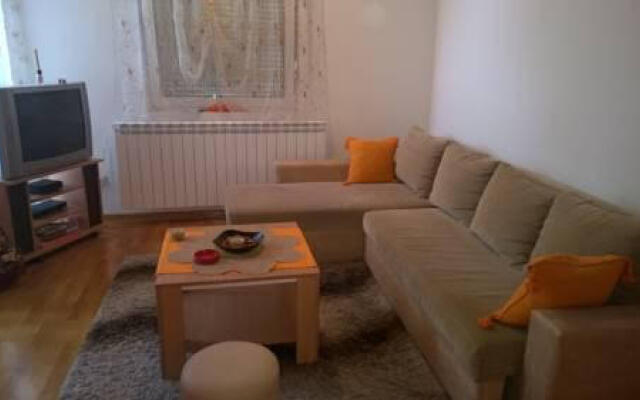 Apartment Orange