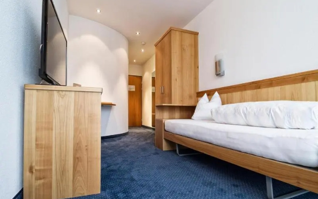 Hotel Rv Ssli Tufertschwil – Guest Rooms – Lütisburg