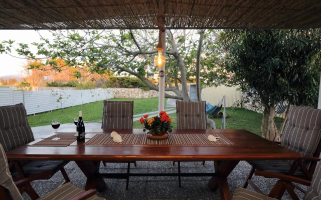 Rontos House, seaside