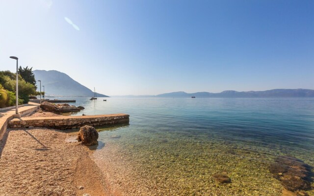 Awesome Apartment in Podaca With Wifi and 2 Bedrooms