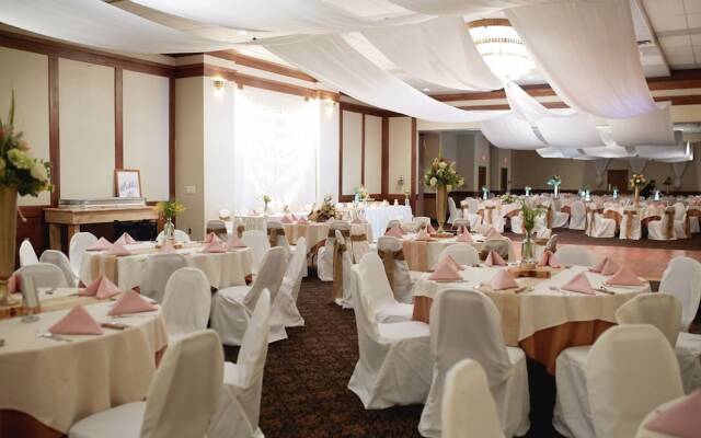 Seaport Inn and Suites