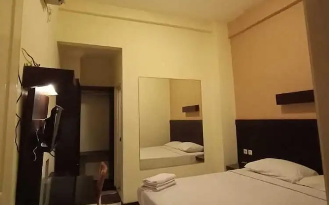 Jawa 22 and Resident