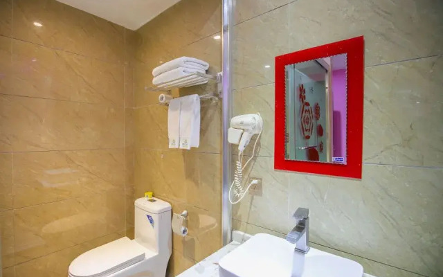 Huaxiang Shengshi Hotel