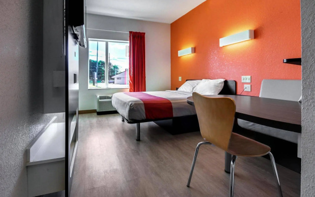 Motel 6 Allentown, PA