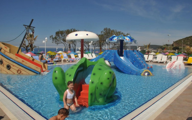 Hotel Grand Efe
