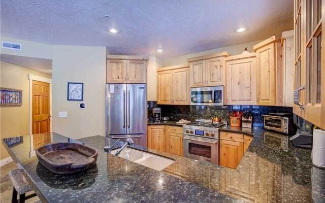 Town Pointe B101 3 Bedroom Condo