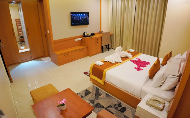 Hotel Cheer Royale