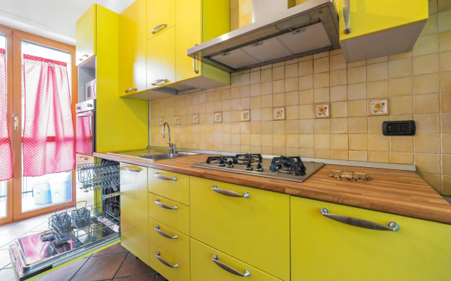 Cenisio M5 Lovely Apartment - with balcony!