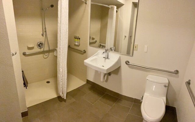 MainStay Suites Wichita Northeast