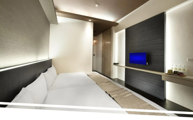 One Fukun Hotel