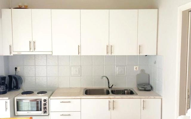 Central, Bright and Comfortable Apartment with balcony