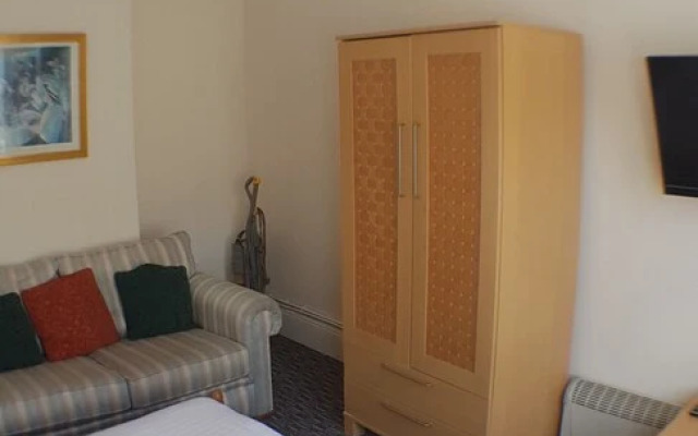 6 Berth, Ground Floor Flat, Glen Villa 2