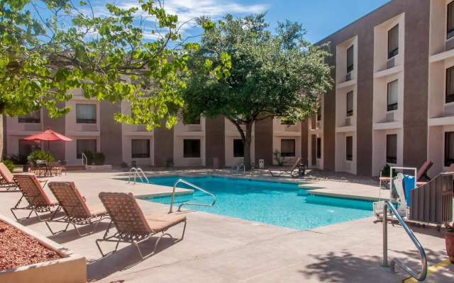 Windemere Hotel & Conference Center