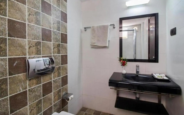 Vits By Spree Hotels Le Pebble