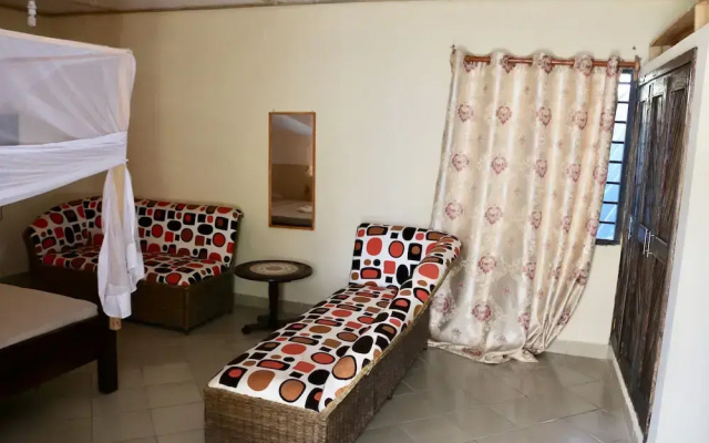 Room-a Wonderful Beach Property in Diani